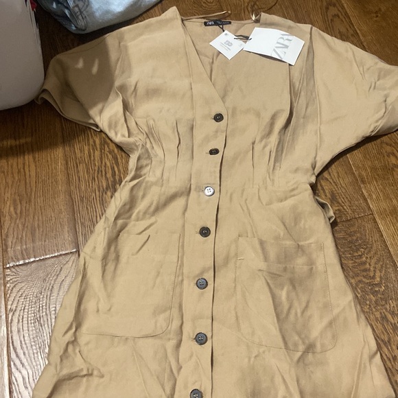 Zara Pleated Button Down Dress - Picture 3 of 7